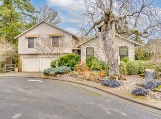 913 NW Sunnywood Ct, McMinnville, OR 97128