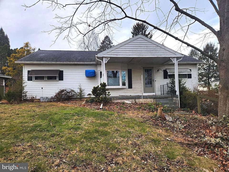 1st image of 600 Park Hill Dr