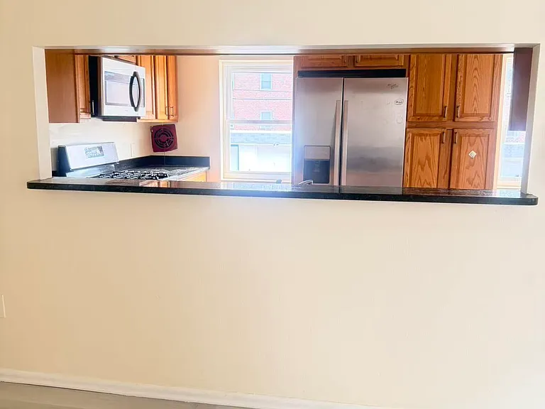 522 Parlin St — Photo 11