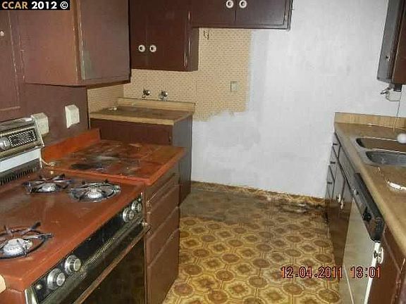 2nd image of 4125 Cabrilho Dr