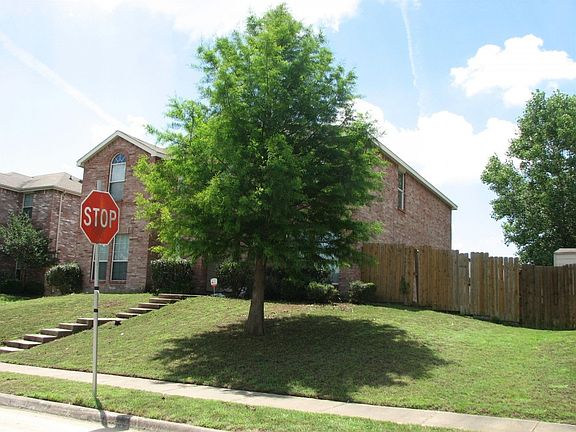3rd image of 217 Rowdy Dr