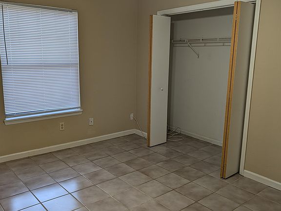 5th image of 2035 Continental Ave