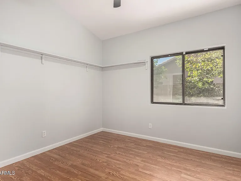 1625 E Montoya Ln — Photo 27