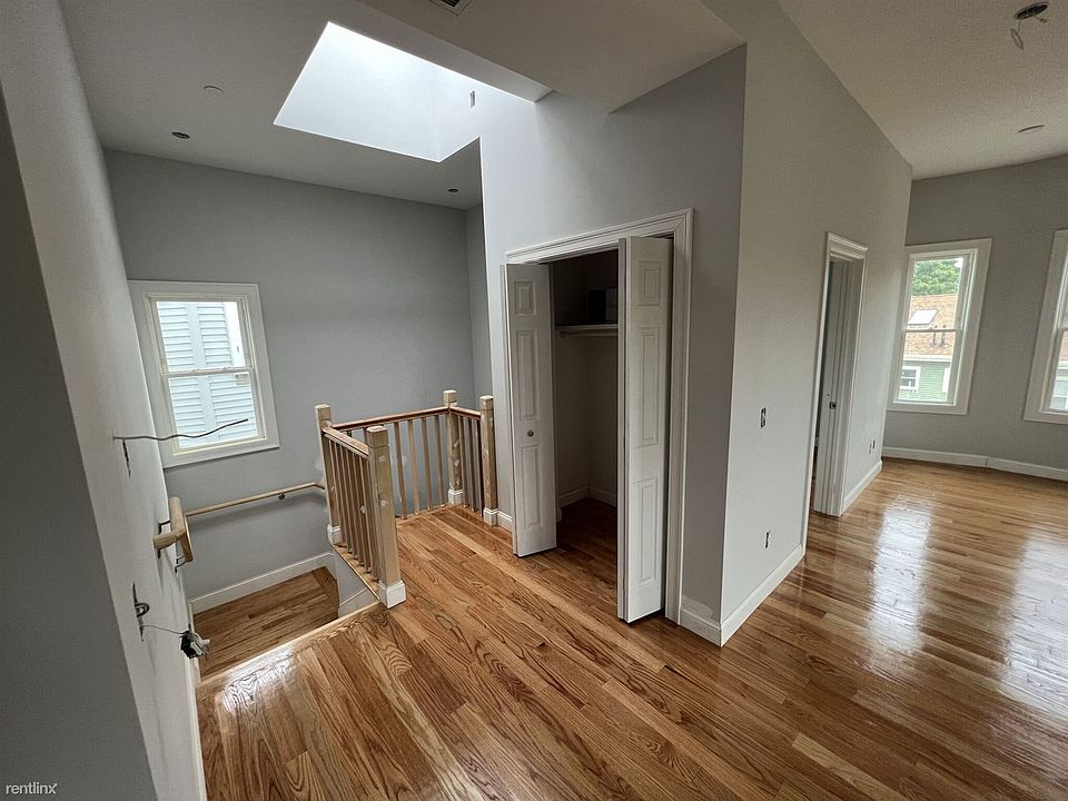 126 Cross St. #3L Somerville Shared Unit Photo 3
