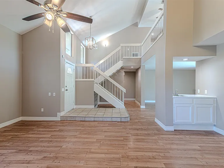 18506 Creekfield Ct — Photo 16