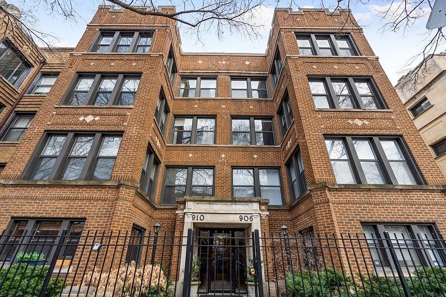 1st image of 906 W Ainslie St APT 1E
