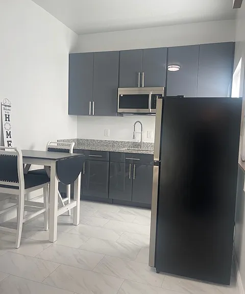 798 SW Abraham Ave #1 — Photo 33
