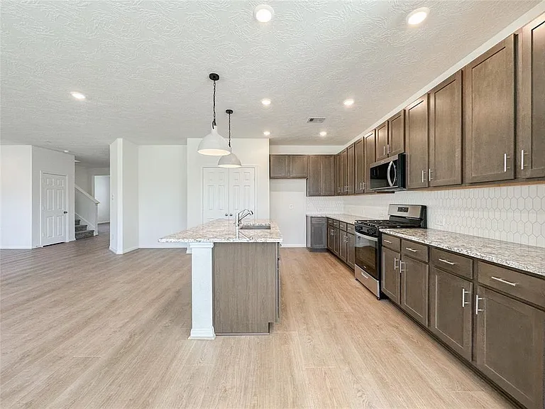 25515 Mount Switchback Ct — Photo 18