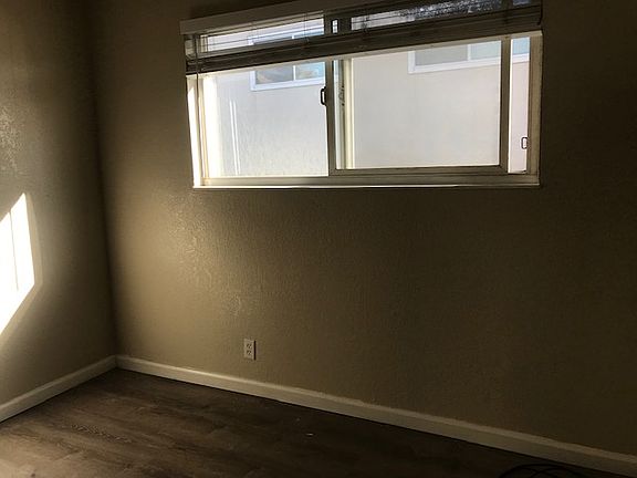 4th image of 455 S 8th St APT 12