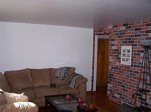 4th image of 455 E Brown St