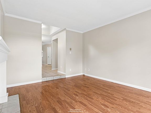 4th image of 11638 225th St