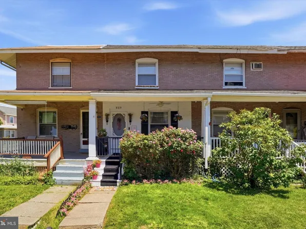 859 W 2nd St, Lansdale, PA 19446