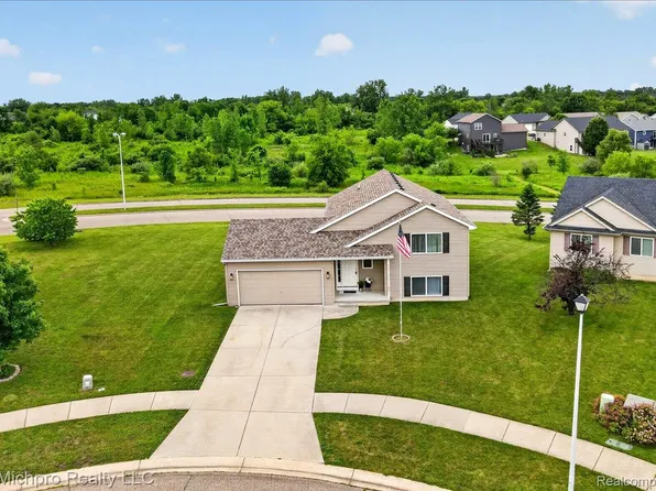 1180 Cimmaron Ct, Davison, MI 48423