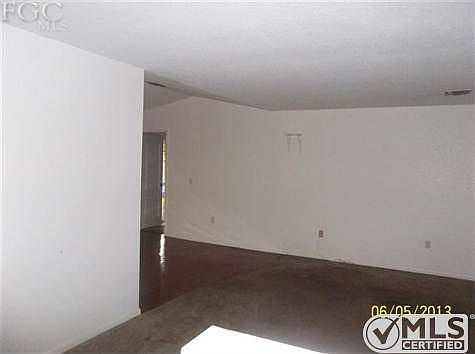 3rd image of 15500 Sunkist Dr
