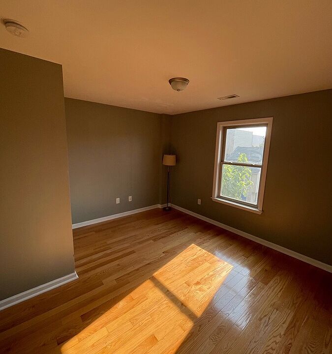 1st image of 1728 N Bouvier St Floor 2