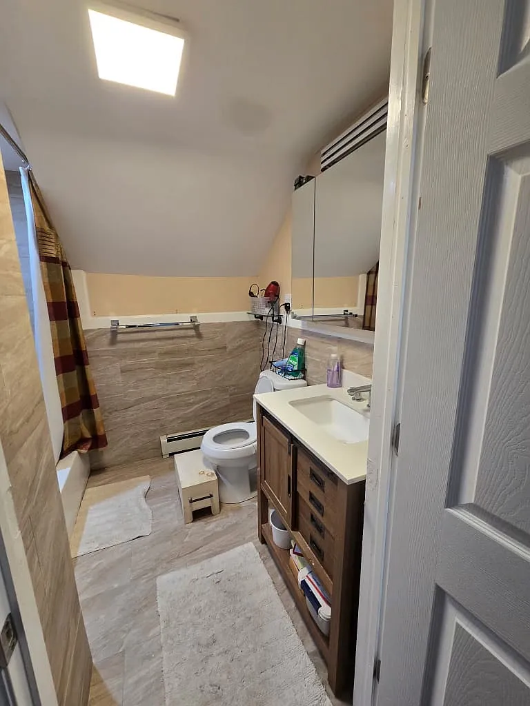3 bed, 1284 sqft, $3,600 — Photo 2
