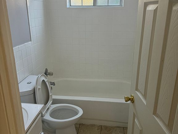 3rd image of 2457 Westwood Northern Blvd #2B