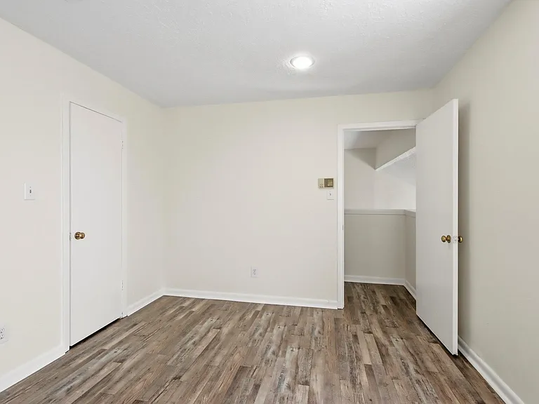 20315 Sunny Shores Dr #B — Photo 15