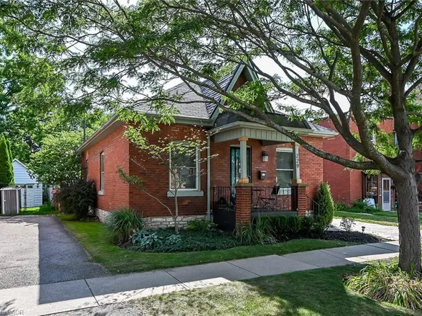 229 Brock St, Brantford, ON N3S 5X1