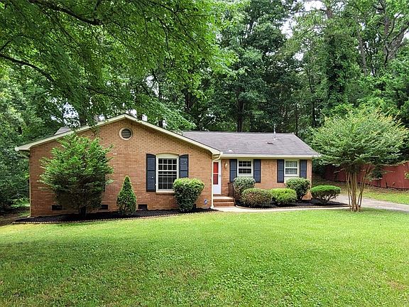 4th image of 6700 Lynmont Dr