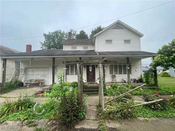223 4th St, Lowell, OH 45744