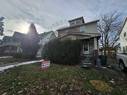 2nd image of 4916 E 85th St