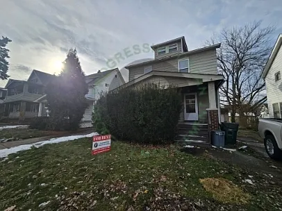 4916 E 85th St — Photo 2