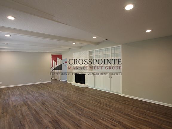 3rd image of 701 Fair Ln