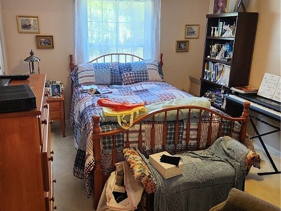 3rd image of 6606 Washington Cir