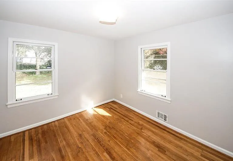 5075 Winters Chapel Rd — Photo 31