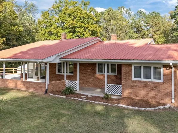 958 Louya Rd, Lexington, NC 27292