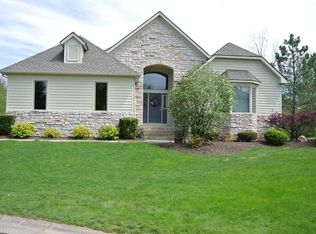 611 Burgess Cir, Aurora, OH 44202