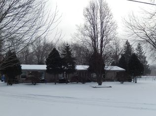 1233 Castle St, Burns Harbor, IN 46304