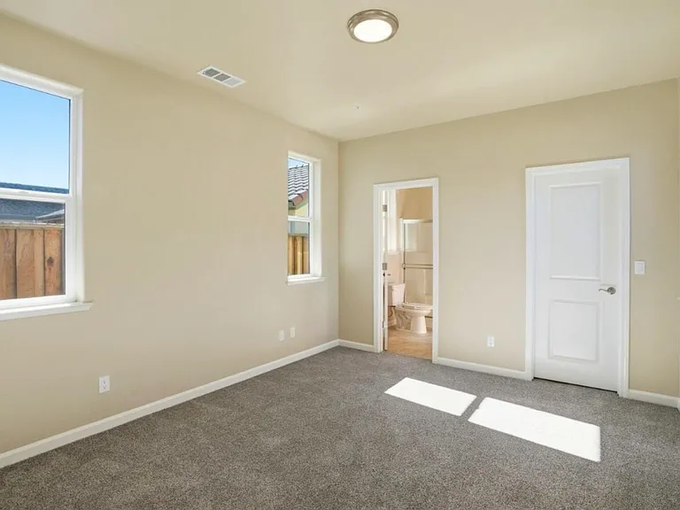 765 Brandywine Ln — Photo 12