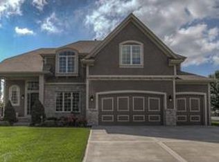 2700 W 132nd St, Leawood, KS 66209