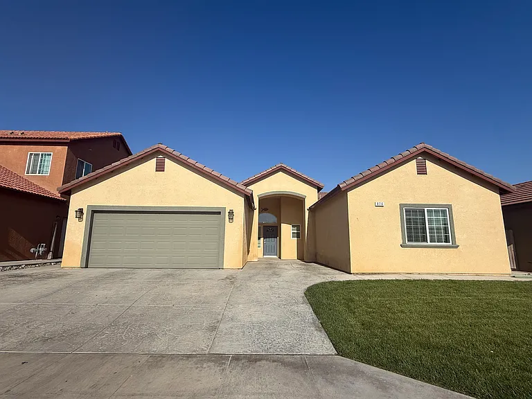 876 Clora Ann Ave — Photo 2