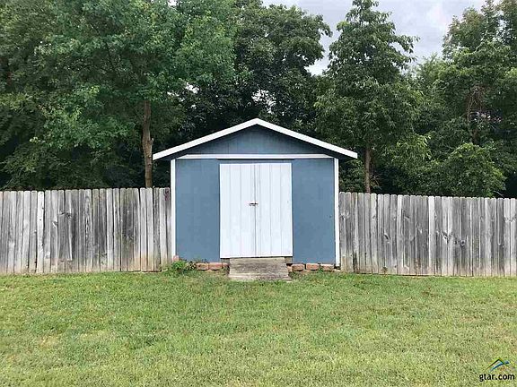 4th image of 18143 Adele Ln