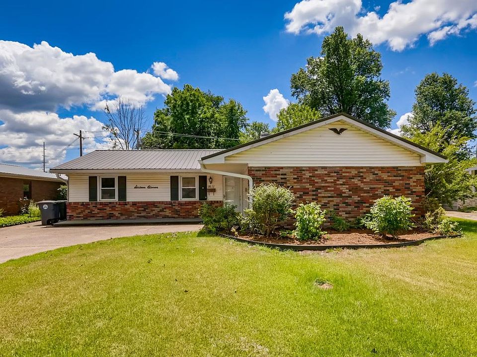 1st image of 1611 Crystal Ct