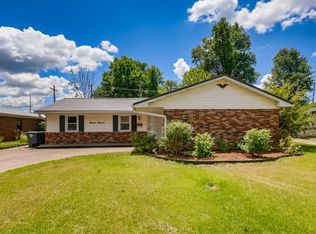 1611 Crystal Ct, Evansville, IN 47714