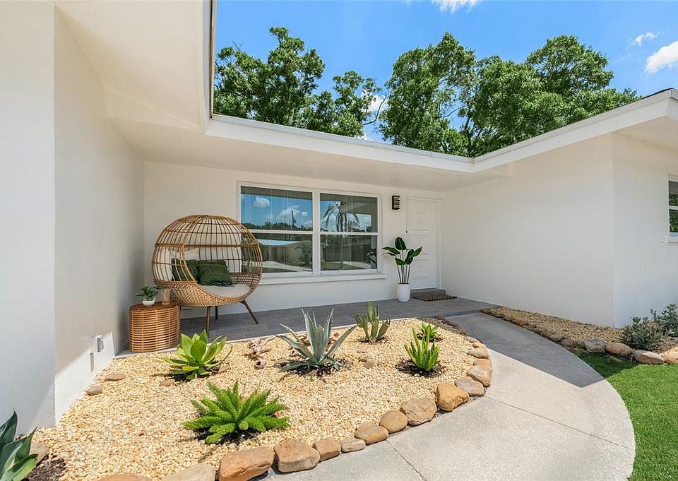 1st image of 2656 LEAFY LANE