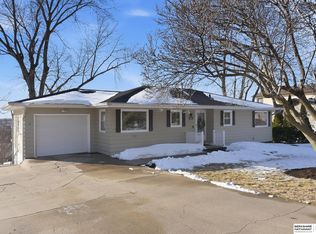1010 Bellevue Blvd S, Bellevue, NE 68005