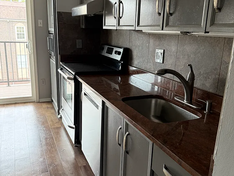 10328 Forest Brook Ln #F — Photo 2