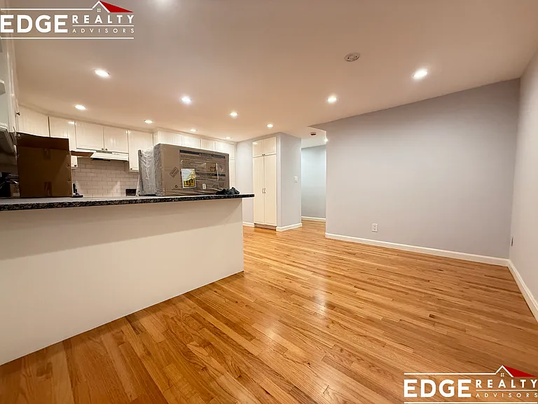 39 Englewood Ave #6 — Photo 6
