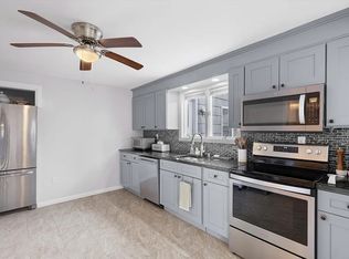 300 Leetes Island Rd #2, Branford, CT 06405