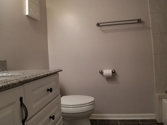 5th image of 1254 Ballantrae Pl APT E