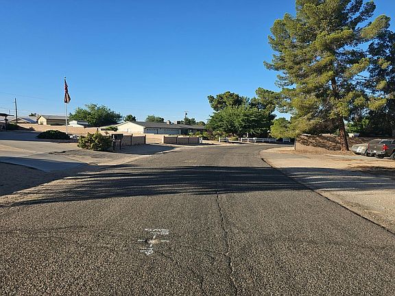 4th image of 14180 Tehachapi Rd