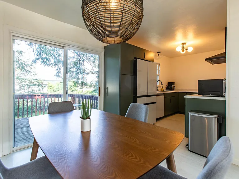 Kitchen/Dining