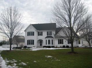 134 Wakecliffe Dr, Rochester, NY 14616