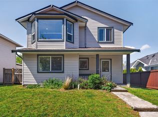 1270 Noel Ave, Comox, BC V9M 4A3