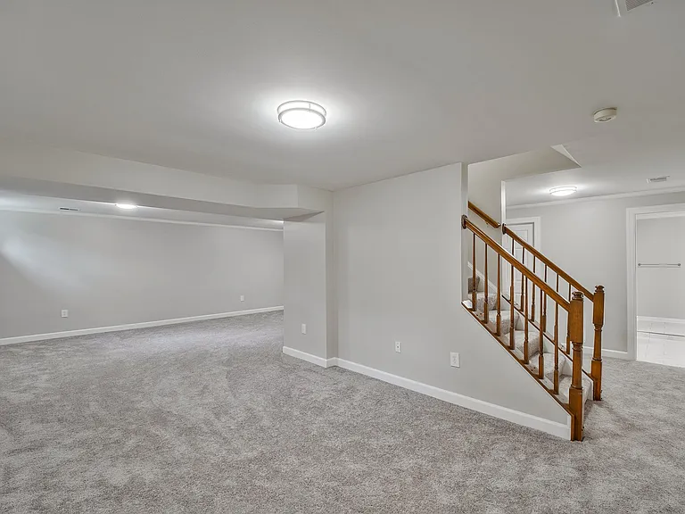 4287 Exeter Dr — Photo 43